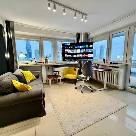 شقة Sawa 2xmetro Wifi 500 Mbs 50'tv Netflix Hbo Appletv+