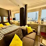 Sawa 2xmetro Wifi 500 Mbs 50'tv Netflix Hbo Appletv+ Lejlighed Warszawa