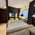 Sawa 2xmetro Wifi 500 Mbs 50'tv Netflix Hbo Appletv+ Lejlighed Warszawa